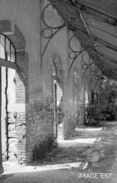 Magasin de stockage de matières premières (Portieux)