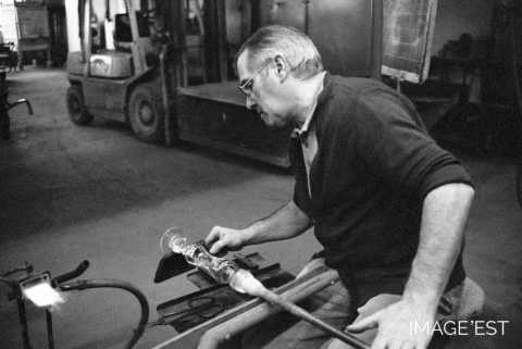 Façonnage d'un pied (Portieux)