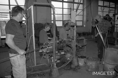 Groupe de verriers au travail (Portieux)
