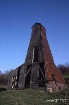 Chevalement de puits de saumure (Varangéville)