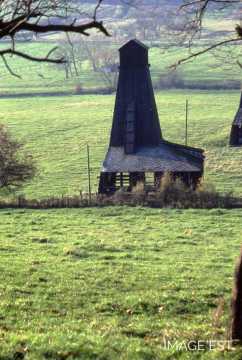 Chevalements de puits de saumure (Varangéville)