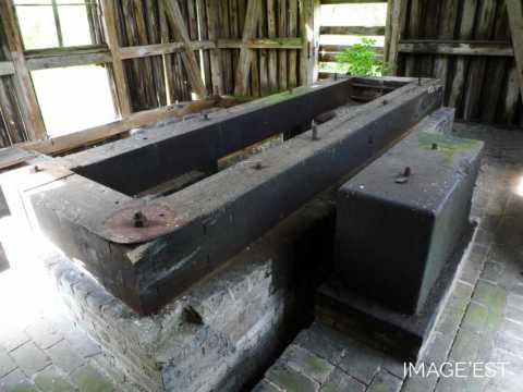 Chevalement de puits de saumure (Lenoncourt)