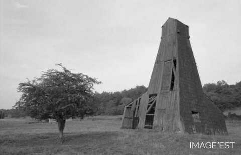 Chevalement de puits de saumure (Lenoncourt)