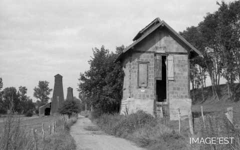 Chevalement de puits de saumure (Lenoncourt)