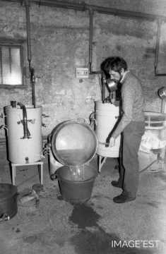 Lavage de cuve d'alambic (Lenoncourt)