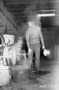 Lavage de cuve d'alambic (Lenoncourt)