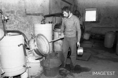 Lavage de cuve d'alambic (Lenoncourt)
