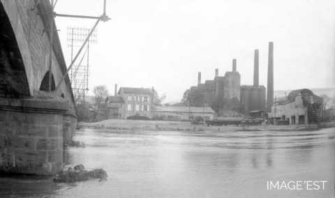 Usine sidérurgique (Pont-Saint-Vincent)