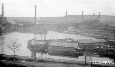 Port (Pont-Saint-Vincent)