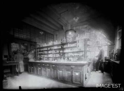 Laboratoire de l'École supérieure de pharmacie (Nancy)