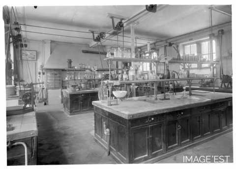 Laboratoire de l'École supérieure de pharmacie (Nancy)