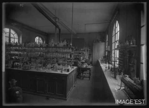 Laboratoire de l'École supérieure de pharmacie (Nancy)