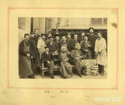 Groupe d'étudiants et d'enseignants (Nancy)