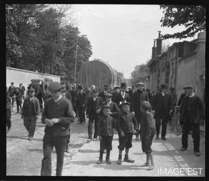 Transport d'un foudre géant (Nancy)