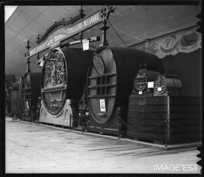 Grande foudre de 1909 de la tonnellerie Adolphe Fruhinsholz (Nancy)