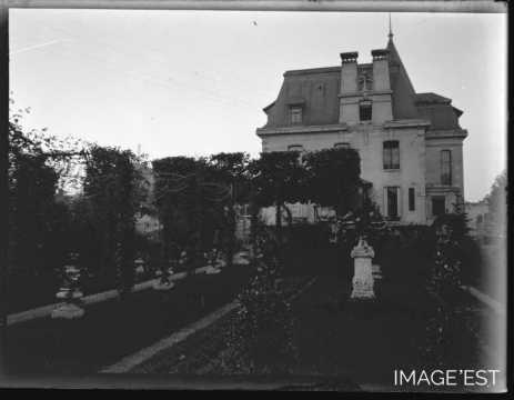 Jardin de la villa Fruhinsholz (Nancy)