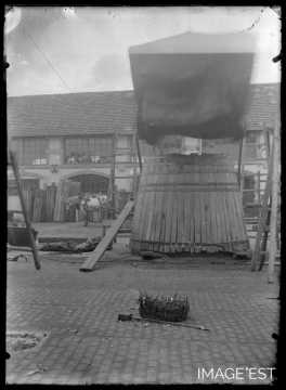 Cintrage d'un grand foudre (Nancy)