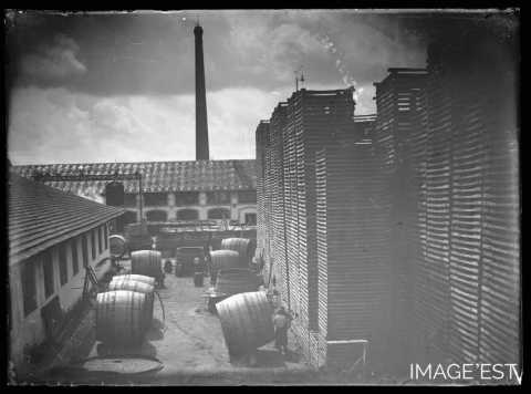 Travaux sur grands foudres (Nancy)
