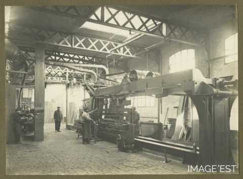 Intérieur d'un atelier de la tonnellerie Adolphe Fruhinsholz (Nancy)