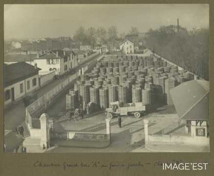 Dépôt de bois de la tonnellerie Adolphe Fruhinsholz (Nancy)