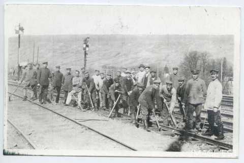 Travaux sur voies ferrées (Bayonville-sur-Mad)