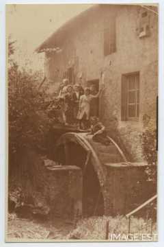 Roue à aube du moulin (Bayonville-sur-Mad)