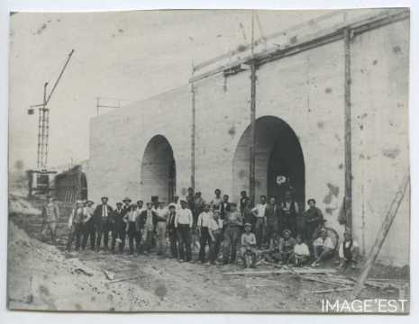 Construction d'un saut de mouton (Bayonville-sur-Mad)