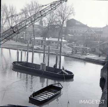Reconstruction du pont (Charmes)