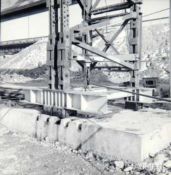 Reconstruction du pont (Charmes)