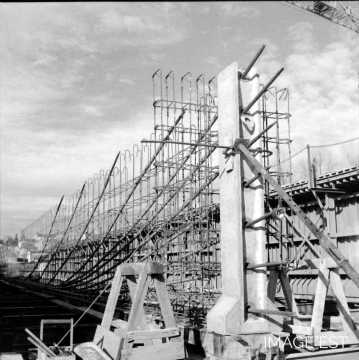 Reconstruction du pont (Charmes)