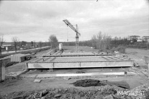 Reconstruction du pont (Charmes)