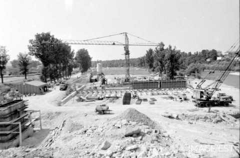 Reconstruction du pont (Charmes)