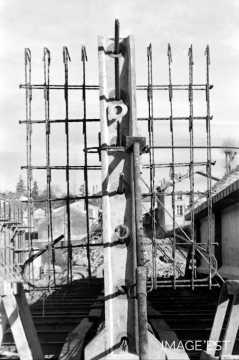 Reconstruction du pont (Charmes)