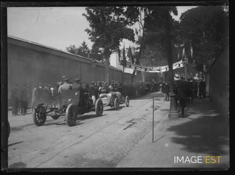 Départ d'une course automobile (Nancy)