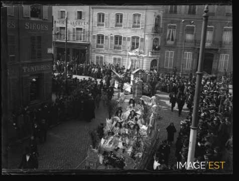 Défilé de char (Nancy)