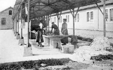Lavandières de l'hôpital militaire (Meurthe-et-Moselle)