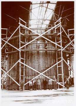Construction de la plus grande cuve à vin au monde (Nancy)
