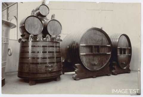 Foudres et modèles réduits de la tonnellerie Adolphe Fruhinsholz (Nancy)