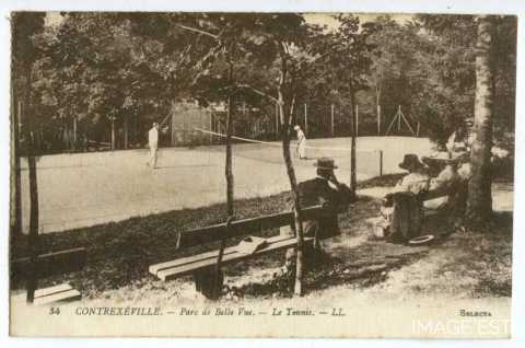 Terrain de tennis (Contrexéville)