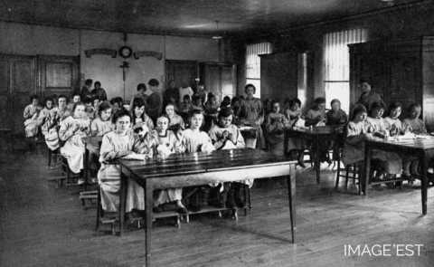 Ecole ménagère (Mont-Saint-Martin)