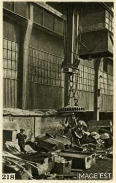 Chargement de ferrailles (Mont-Saint-Martin)