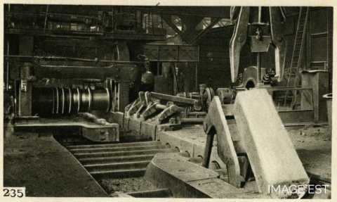 Transport des lingots pour le laminage (Mont-Saint-Martin)