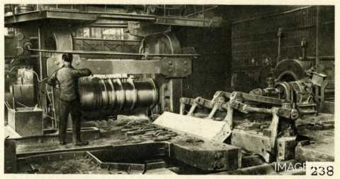 Laminage d'un lingot (Mont-Saint-Martin)