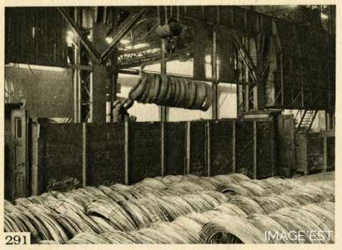Chargement des bottes de fil (Mont-Saint-Martin)