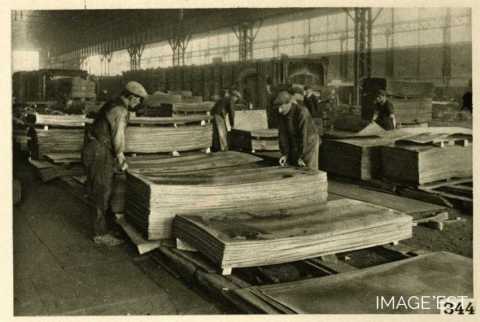 Classement et stockage des tôles (Mont-Saint-Martin)