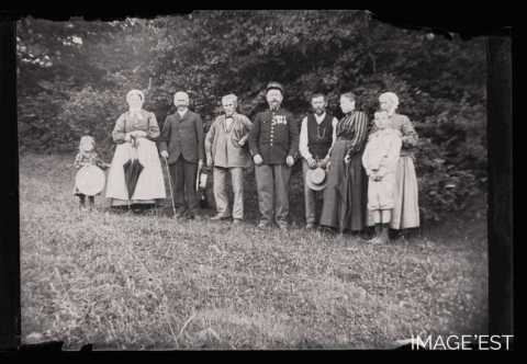 Groupe de personnes âgées (Amance)