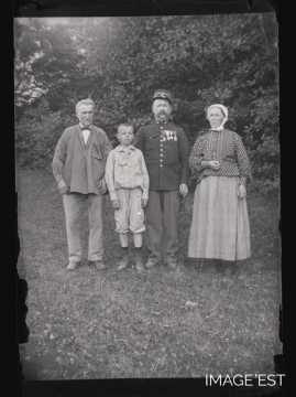 Groupe de personnes âgées (Amance)