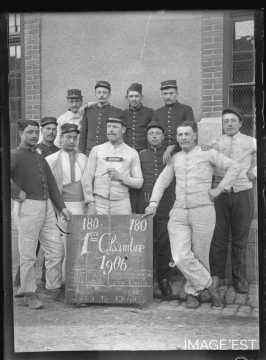Militaires en uniforme (Toul)