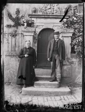 Couple de personnes âgées (Amance)