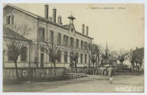 Groupe scolaire (Pagny-sur-Moselle)